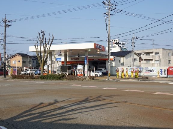 ENEOS / セルフプラザ元町SS EMTAS株式会社 1 eneos e382bbe383abe38395e38397e383a9e382b6e58583e794bass emtase6a0aae5bc8fe4bc9ae7a4be