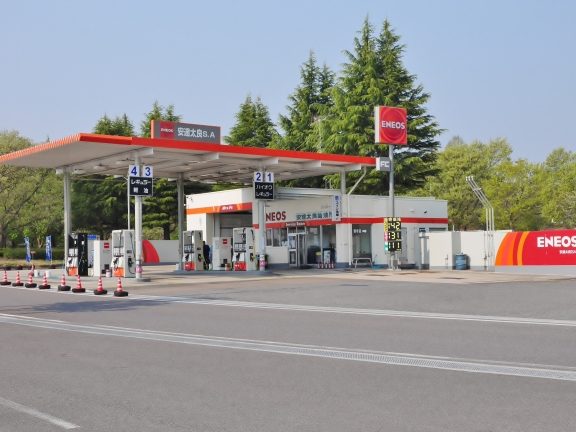 ENEOS 安達太良SA上り店 セキショーカーライフ 1 eneos e5ae89e98194e5a4aae889afsae4b88ae3828ae5ba97 e382bbe382ade382b7e383a7e383bce382abe383bce383a9e382a4e38395